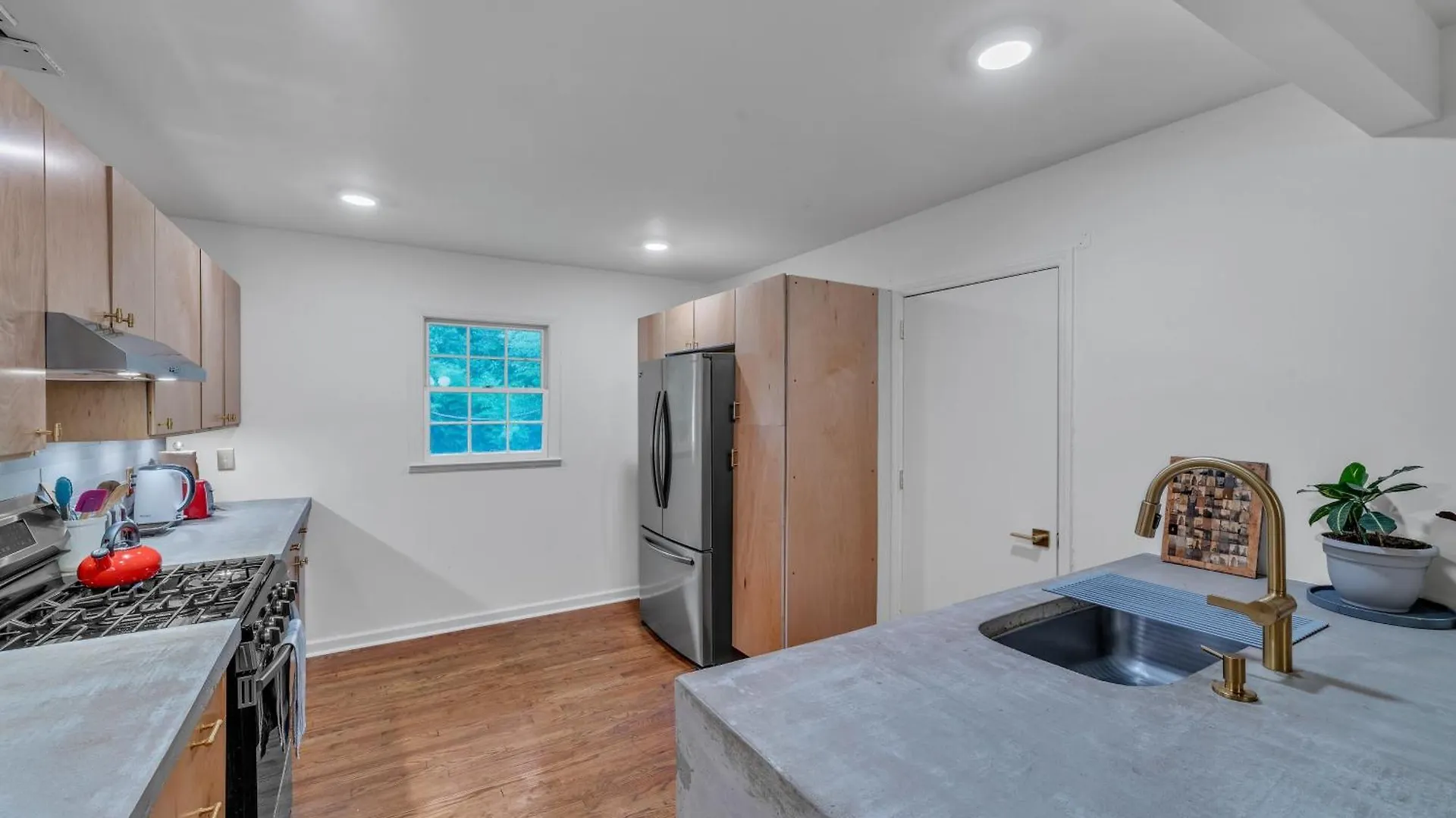 Charming Mid-Century Modern Home In Shannon Park Home Charlotte Hébergement de vacances