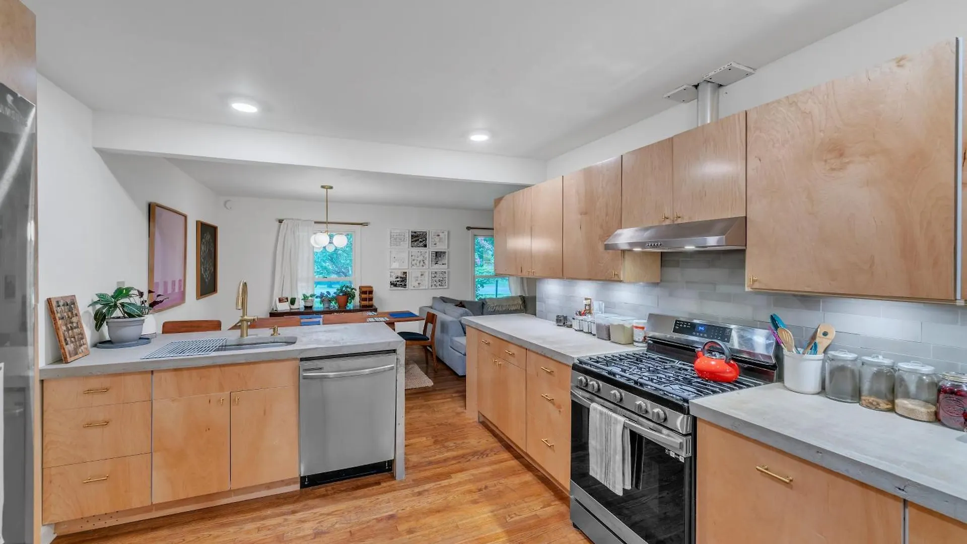 Charming Mid-Century Modern Home In Shannon Park Home Charlotte Hébergement de vacances